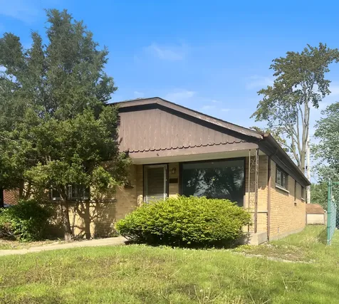 17205 Highland Avenue Hazel Crest IL 60429