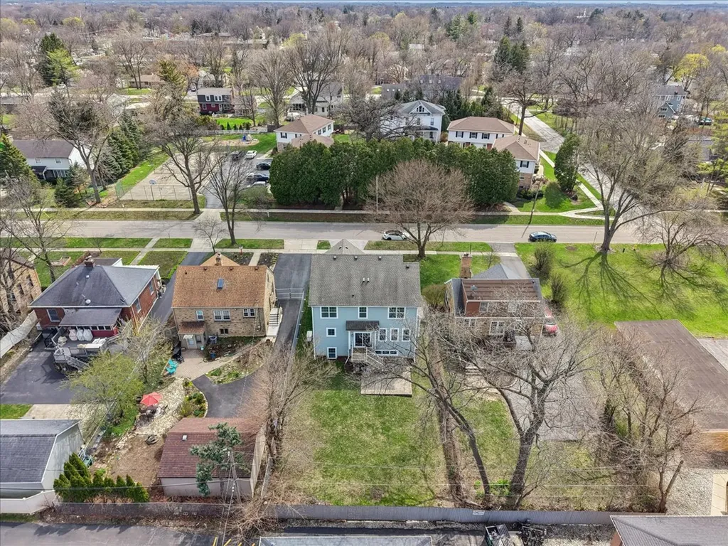 811 Michigan Street Wheaton IL 60187