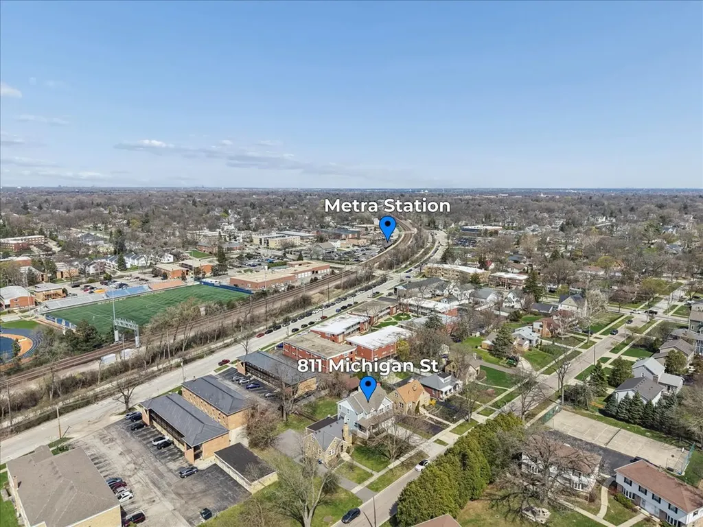 811 Michigan Street Wheaton IL 60187