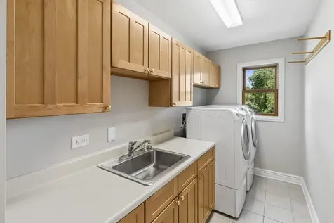 1001 West Ellis Street Palatine IL 60067