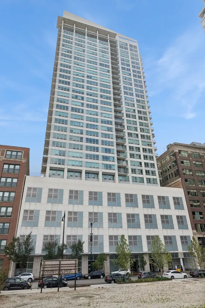 701 South Wells Street Chicago IL 60607