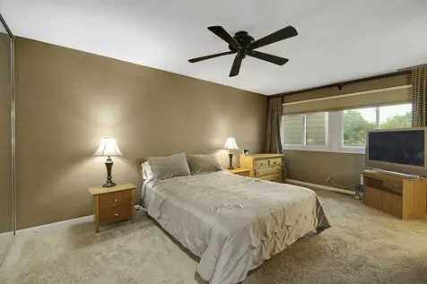 404 Bluebird Lane Deerfield IL 60015