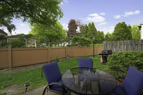 404 Bluebird Lane Deerfield IL 60015