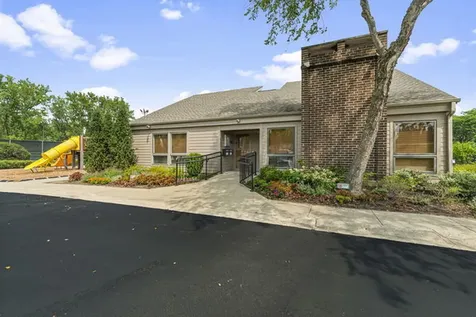 404 Bluebird Lane Deerfield IL 60015
