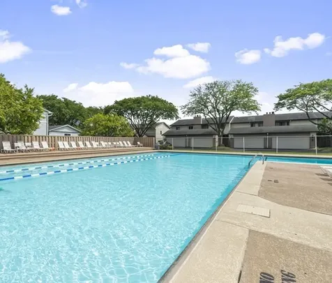 404 Bluebird Lane Deerfield IL 60015