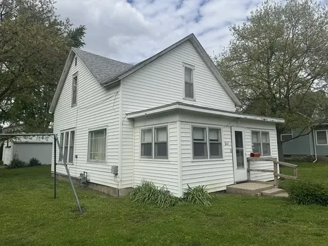 601 East Harrison Street Saybrook IL 61770