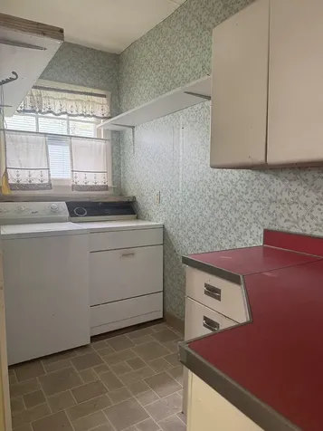 601 East Harrison Street Saybrook IL 61770