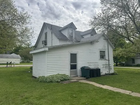 601 East Harrison Street Saybrook IL 61770