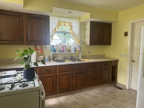 601 East Harrison Street Saybrook IL 61770