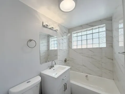 10139 South May Street Chicago IL 60643