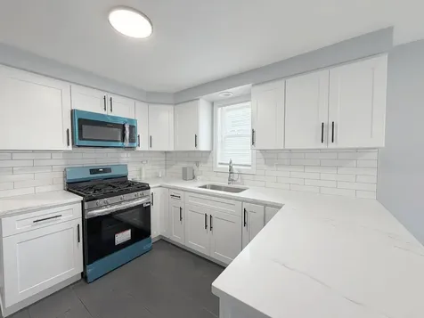 10139 South May Street Chicago IL 60643
