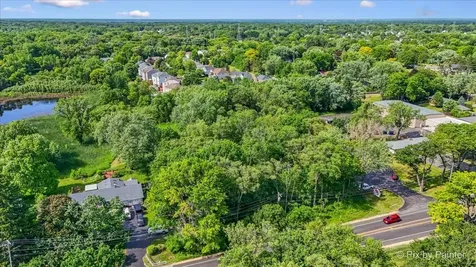 454 West Terra Cotta Avenue Crystal Lake IL 60014