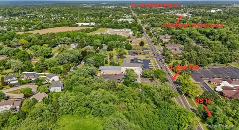 454 West Terra Cotta Avenue Crystal Lake IL 60014