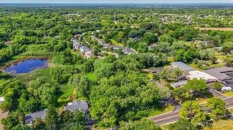 454 West Terra Cotta Avenue Crystal Lake IL 60014