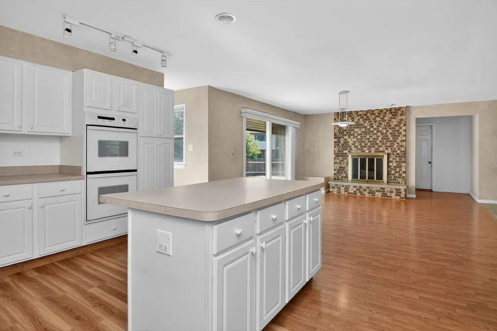 1051 68TH Street Downers Grove IL 60516