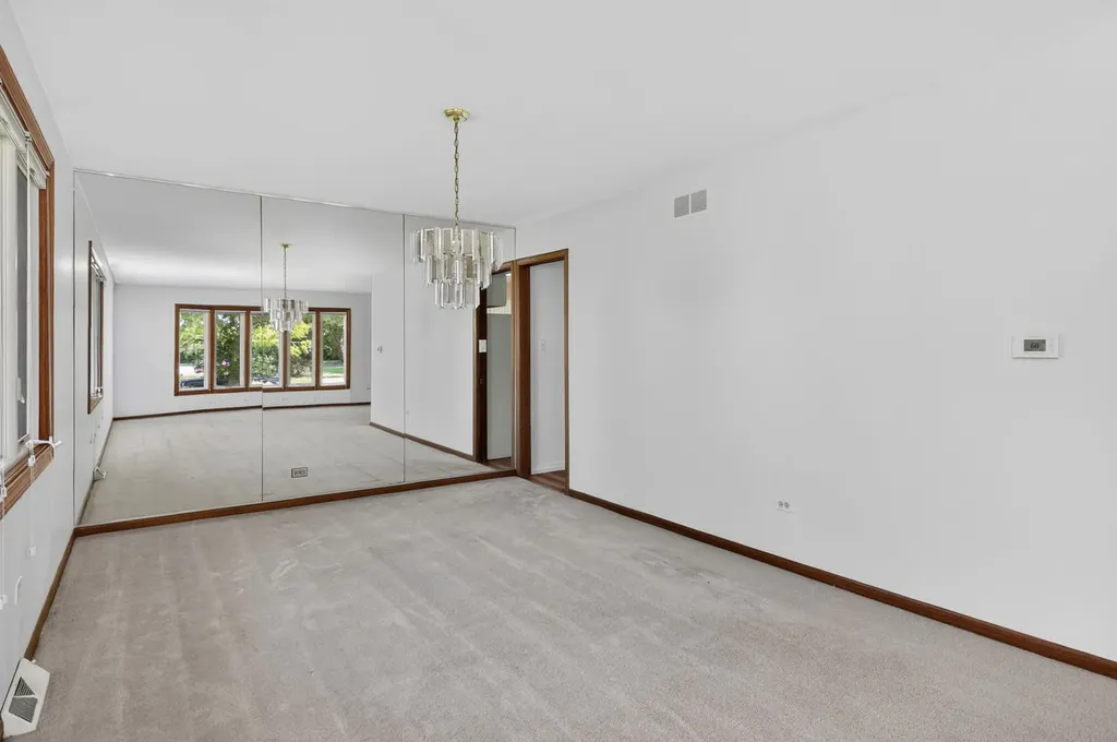 1051 68TH Street Downers Grove IL 60516