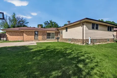 1051 68TH Street Downers Grove IL 60516