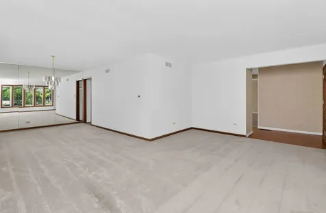1051 68TH Street Downers Grove IL 60516