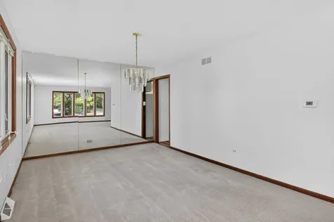 1051 68TH Street Downers Grove IL 60516