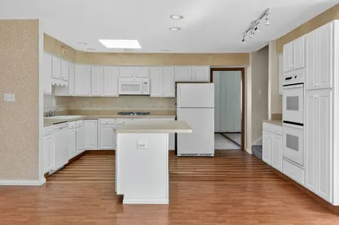 1051 68TH Street Downers Grove IL 60516