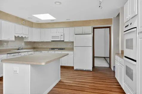 1051 68TH Street Downers Grove IL 60516