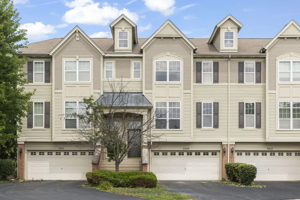 3429 Bradbury Circle Aurora IL 60504