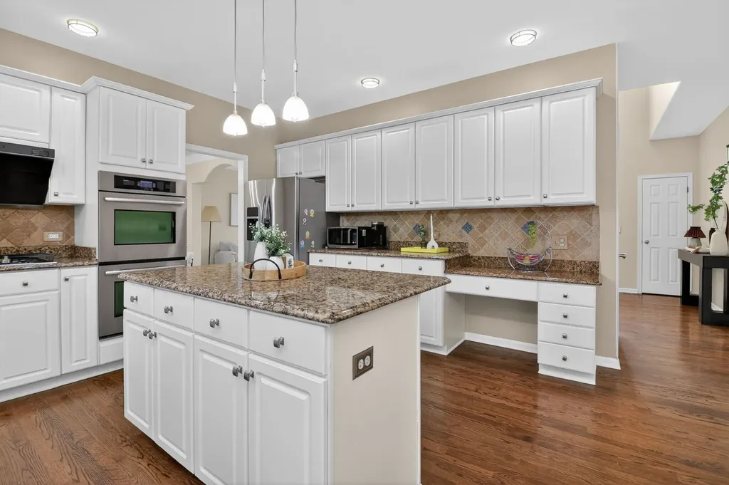 2908 Sibling Court Naperville IL 60564