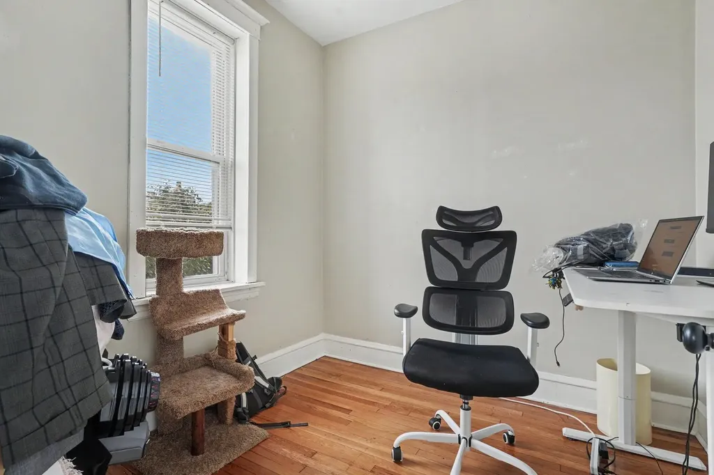 3237 West Cortez Street Chicago IL 60651