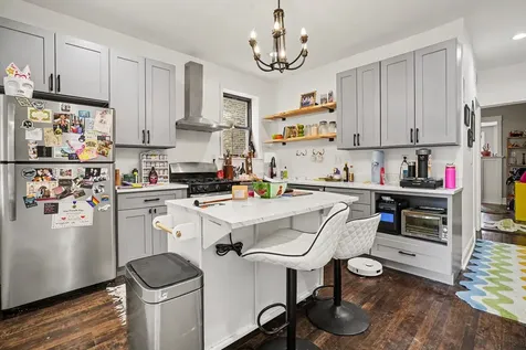 3237 West Cortez Street Chicago IL 60651
