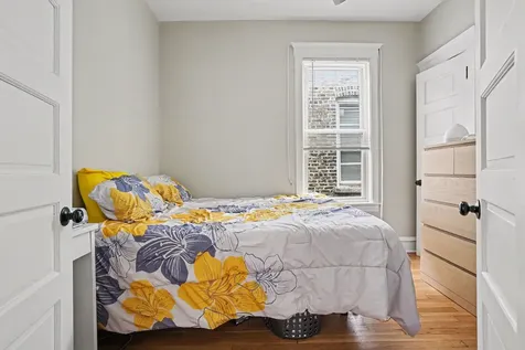 3237 West Cortez Street Chicago IL 60651