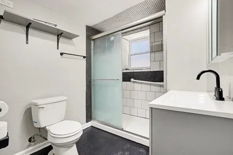 3237 West Cortez Street Chicago IL 60651