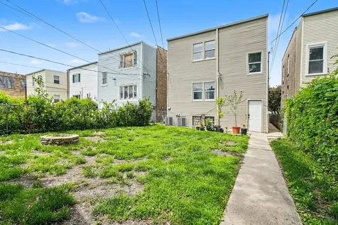 3237 West Cortez Street Chicago IL 60651