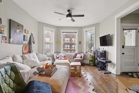 3237 West Cortez Street Chicago IL 60651