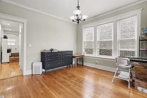 3237 West Cortez Street Chicago IL 60651