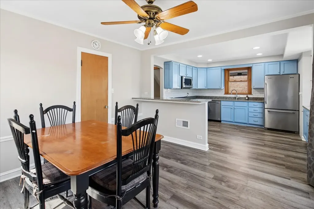 7620 West Rascher Avenue Chicago IL 60656