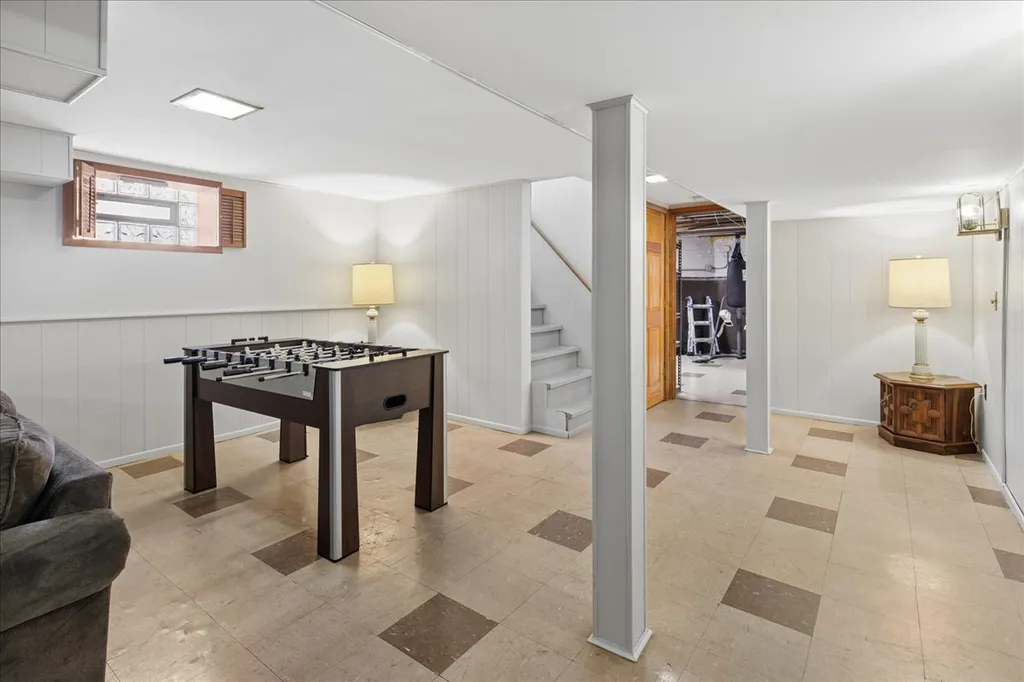 7620 West Rascher Avenue Chicago IL 60656