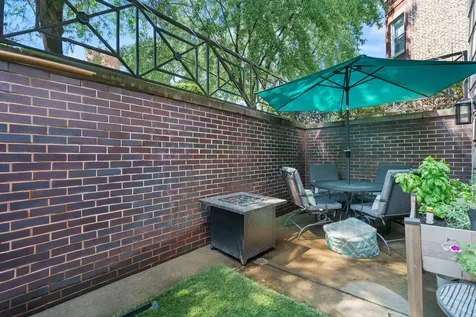 4341 North Mozart Street Chicago IL 60618