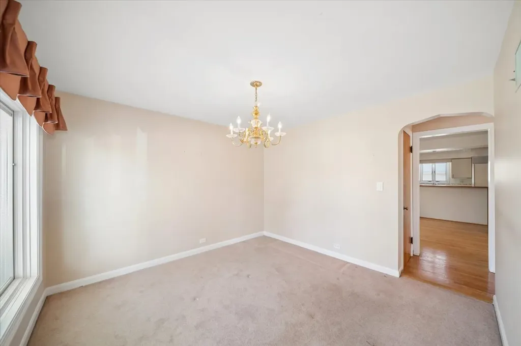 7515 West Rosedale Avenue Chicago IL 60631