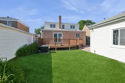 7515 West Rosedale Avenue Chicago IL 60631