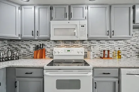 1404 Quail Run Drive Savoy IL 61874