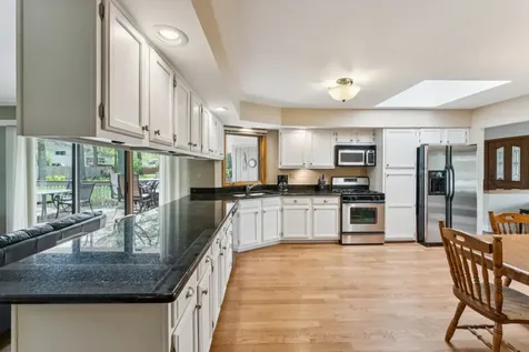 384 East Montrose Avenue Wood Dale IL 60191