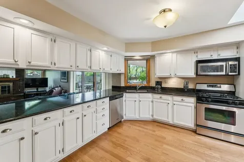 384 East Montrose Avenue Wood Dale IL 60191