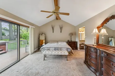 384 East Montrose Avenue Wood Dale IL 60191