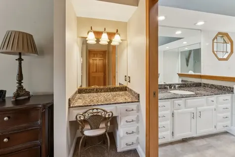 384 East Montrose Avenue Wood Dale IL 60191