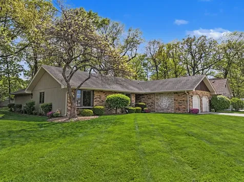 384 East Montrose Avenue Wood Dale IL 60191
