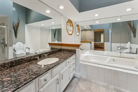 384 East Montrose Avenue Wood Dale IL 60191
