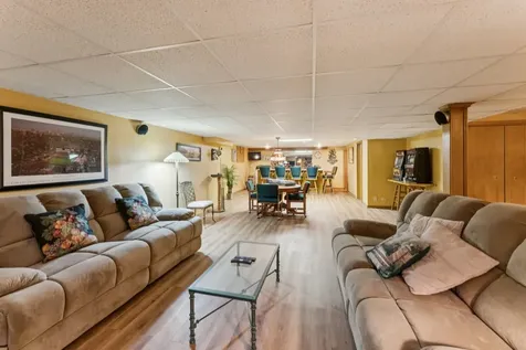 384 East Montrose Avenue Wood Dale IL 60191