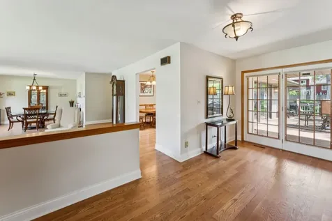 384 East Montrose Avenue Wood Dale IL 60191