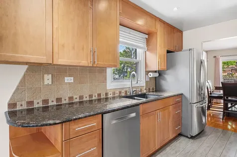 2747 Wilshire Lane Northbrook IL 60062