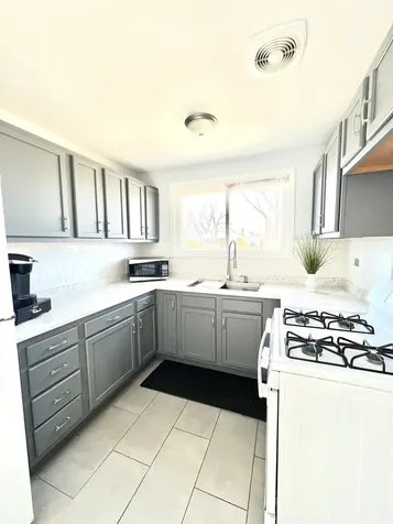 3529 George Street Franklin Park IL 60131